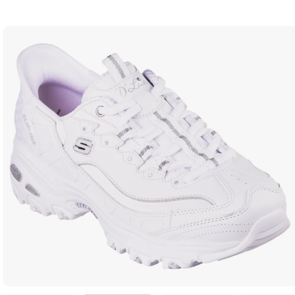 NWOT Skechers White Chunky Sneakers with Athletic Design